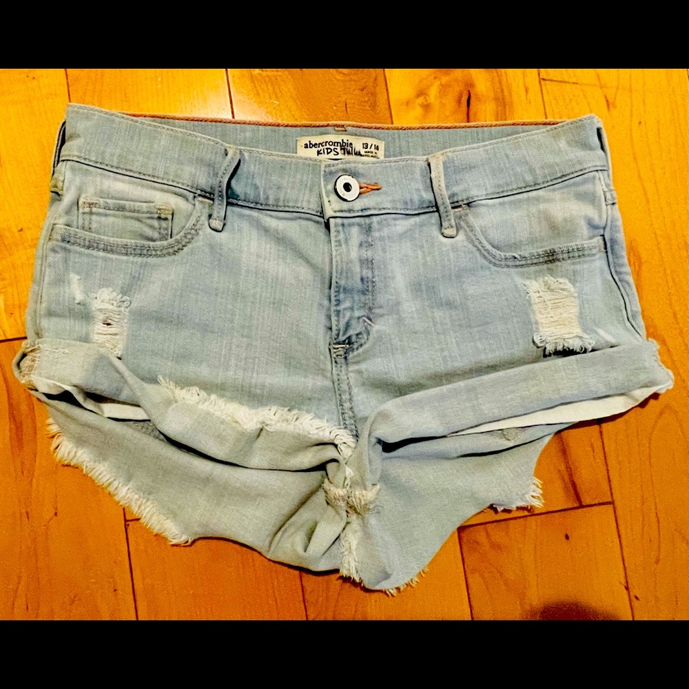 Abercrombie Kids size 13/14 Light Wash Short